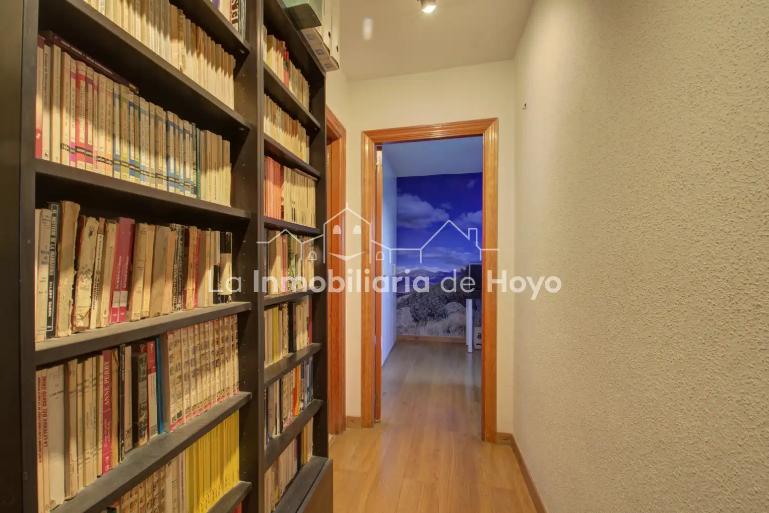 Wohnung zum Verkauf in Hoyo de Manzanares mit Heizung, Privatgarten und Abstellraum