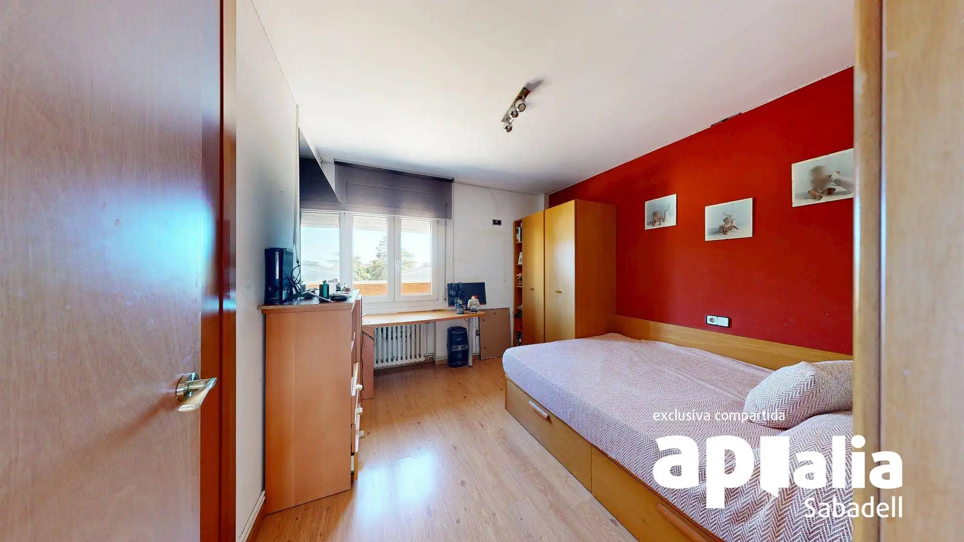 Schlafzimmer von Haus oder Chalet zum Verkauf in Barberà del Vallès mit Heizung, Privatgarten und Parkett