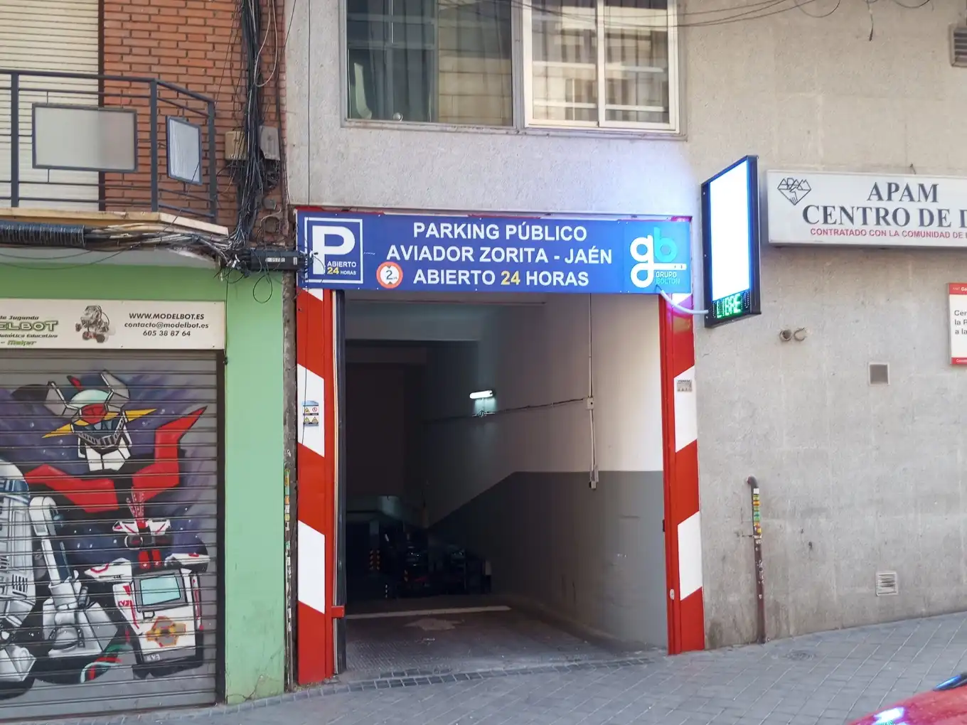 Individual de lloguer a Calle de Jaén 32, imagen 6