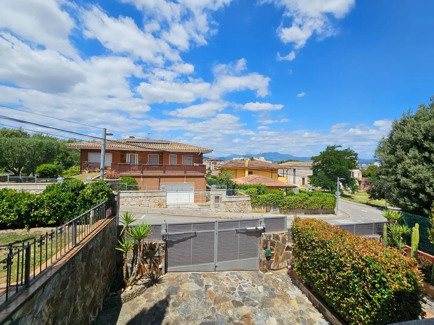 Detached house for sale in Carrer ALBERA DE L'-PALAU SACOST, imagen 3