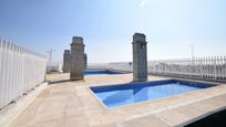 Piscina de Pis en venda en  Madrid Capital amb Calefacció, Terrassa i Piscina comunitària