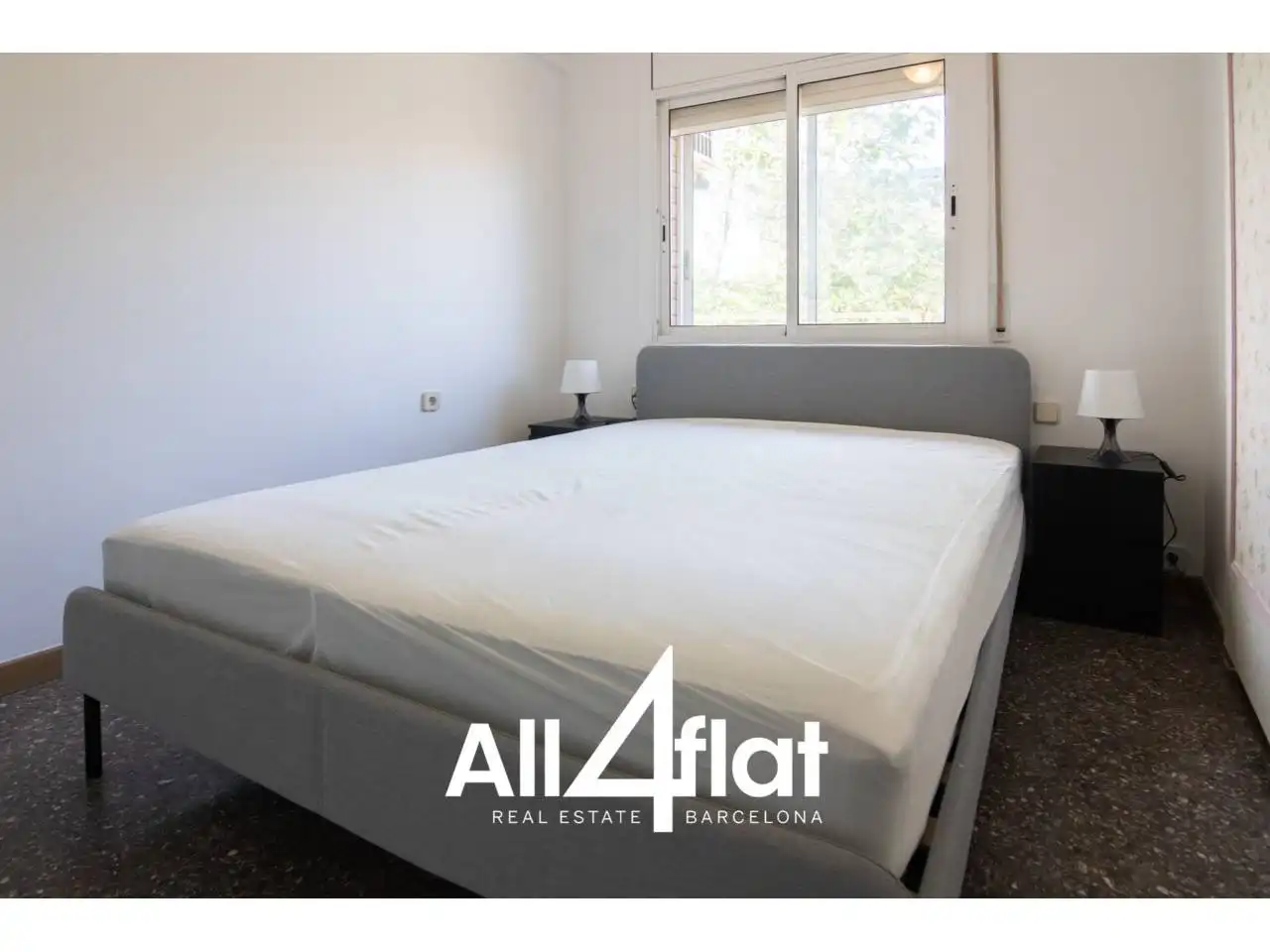 Habitación de Piso de alquiler en Barcelona con Calefacción, Amueblado y Balcón