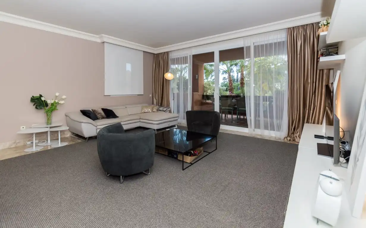 Apartament amb piscina en venda a Nueva Andalucía, imagen 7