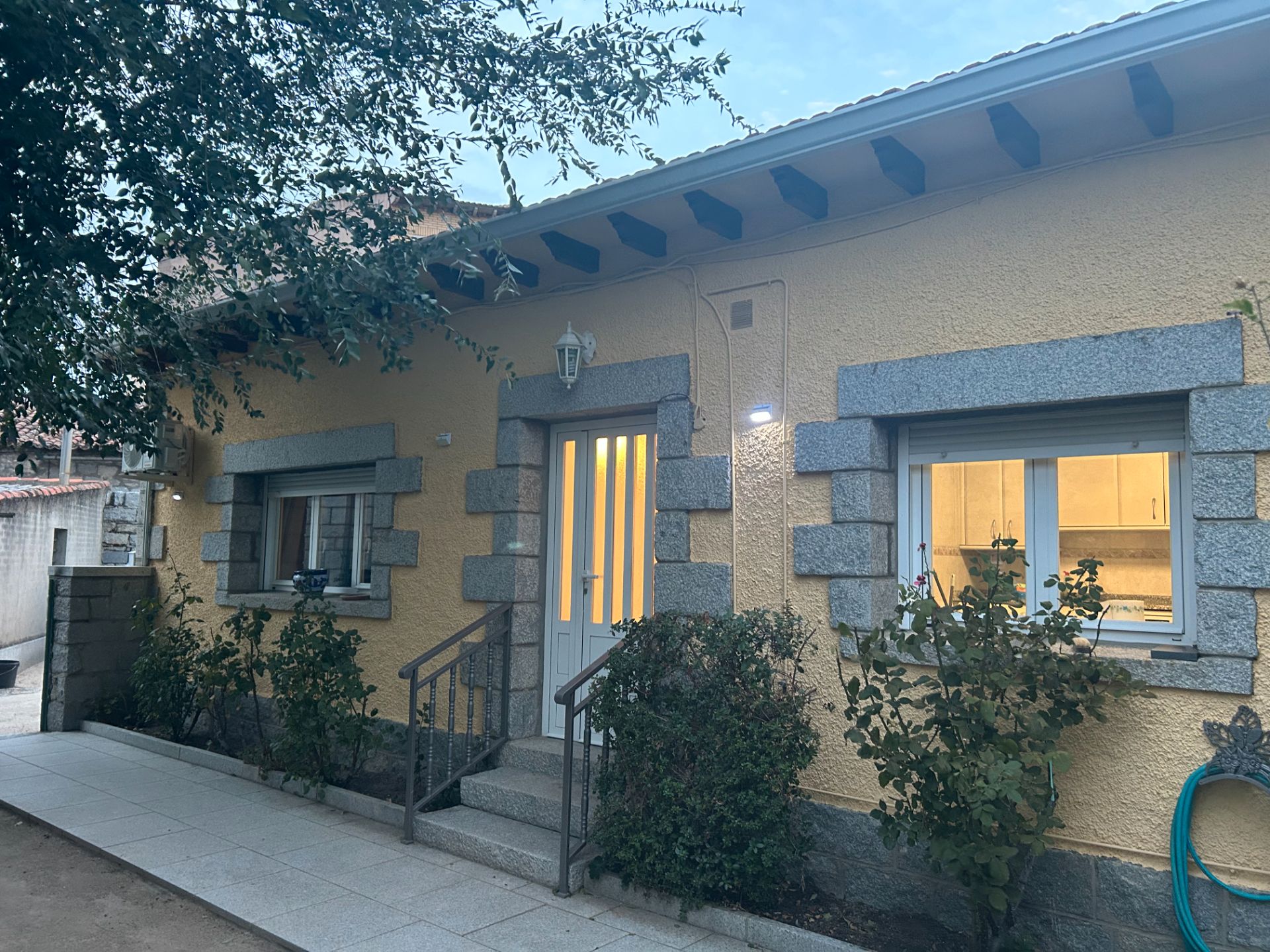 Exterior view of Single-family semi-detached to rent in El Boalo - Cerceda – Mataelpino  with Air Conditioner, Heating and Private garden
