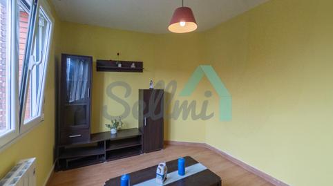 Foto 3 de Piso en venta en Luis Suárez Ximielga, Viella - Granda - Meres, Siero