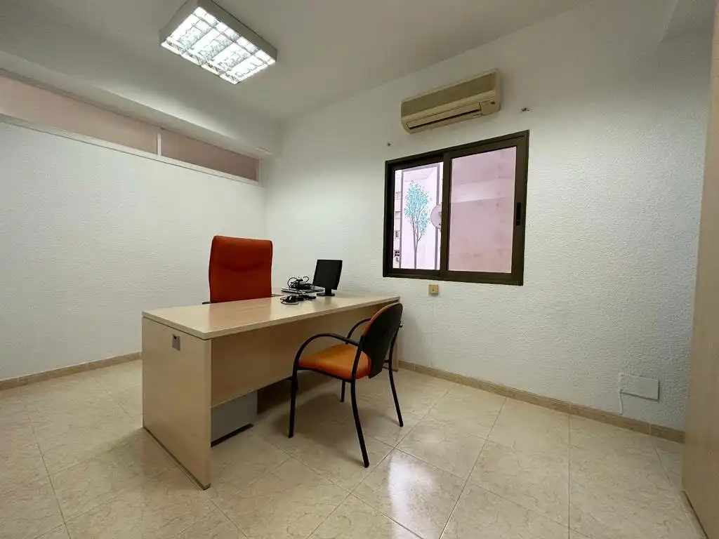 Oficina de alquiler en Centro