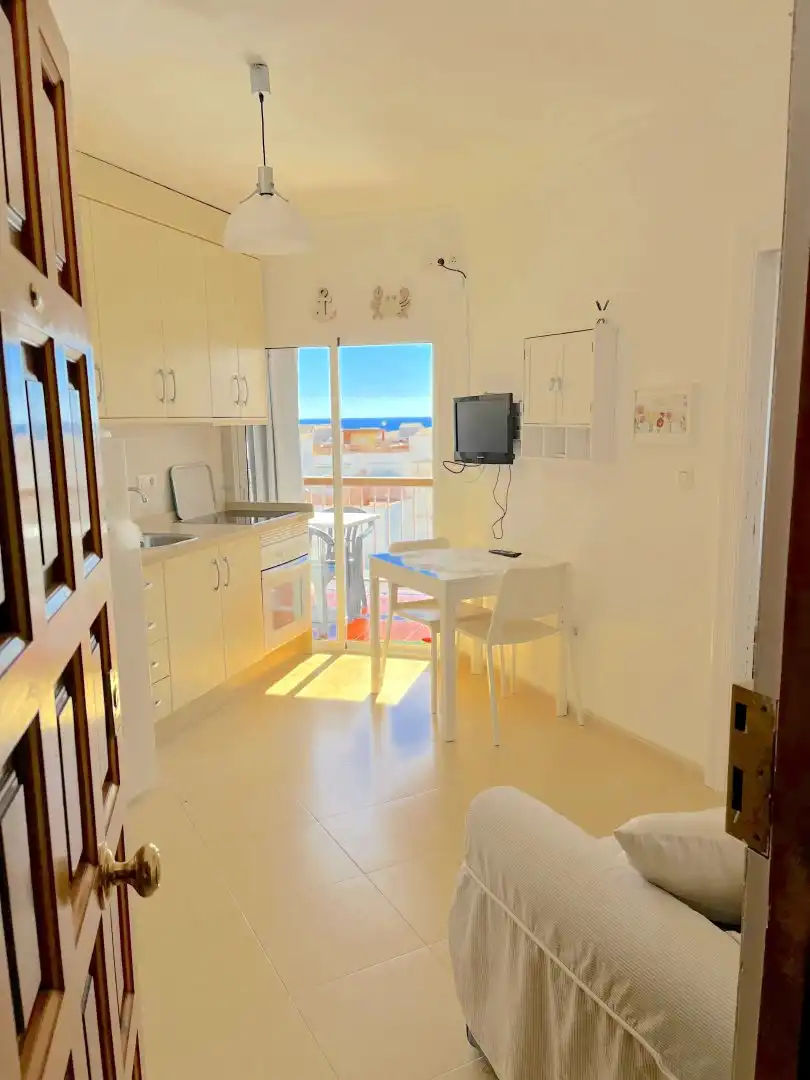 Habitación de Piso en venta en Salobreña con Terraza, Piscina y Piscina comunitaria
