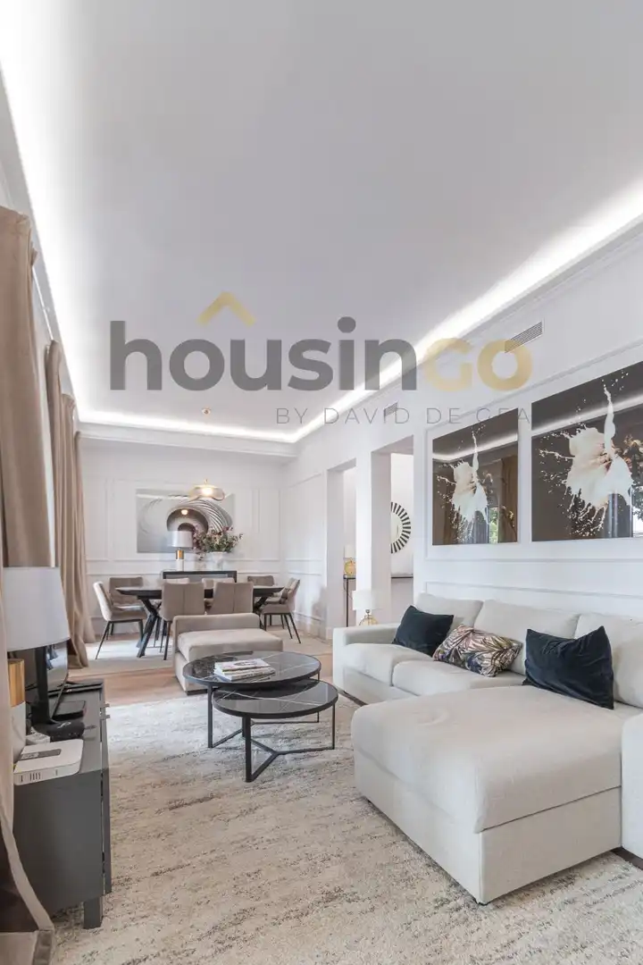 Piso con ascensor en venta en Ayala, imagen 3