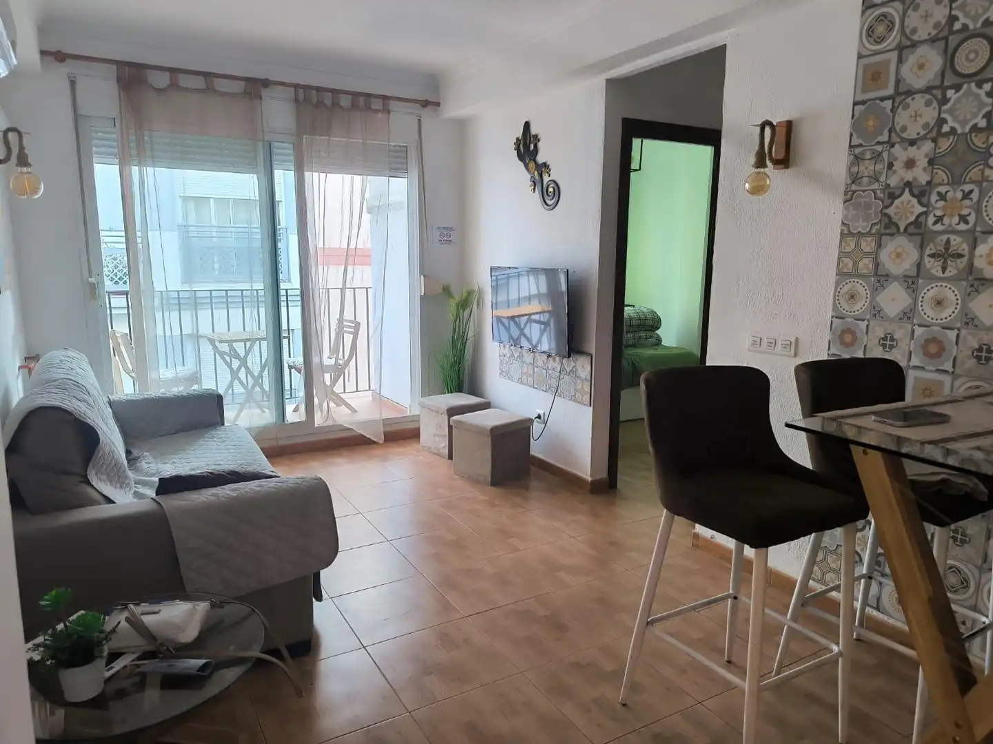 Sala de estar de Piso de alquiler en Fuengirola con Balcón