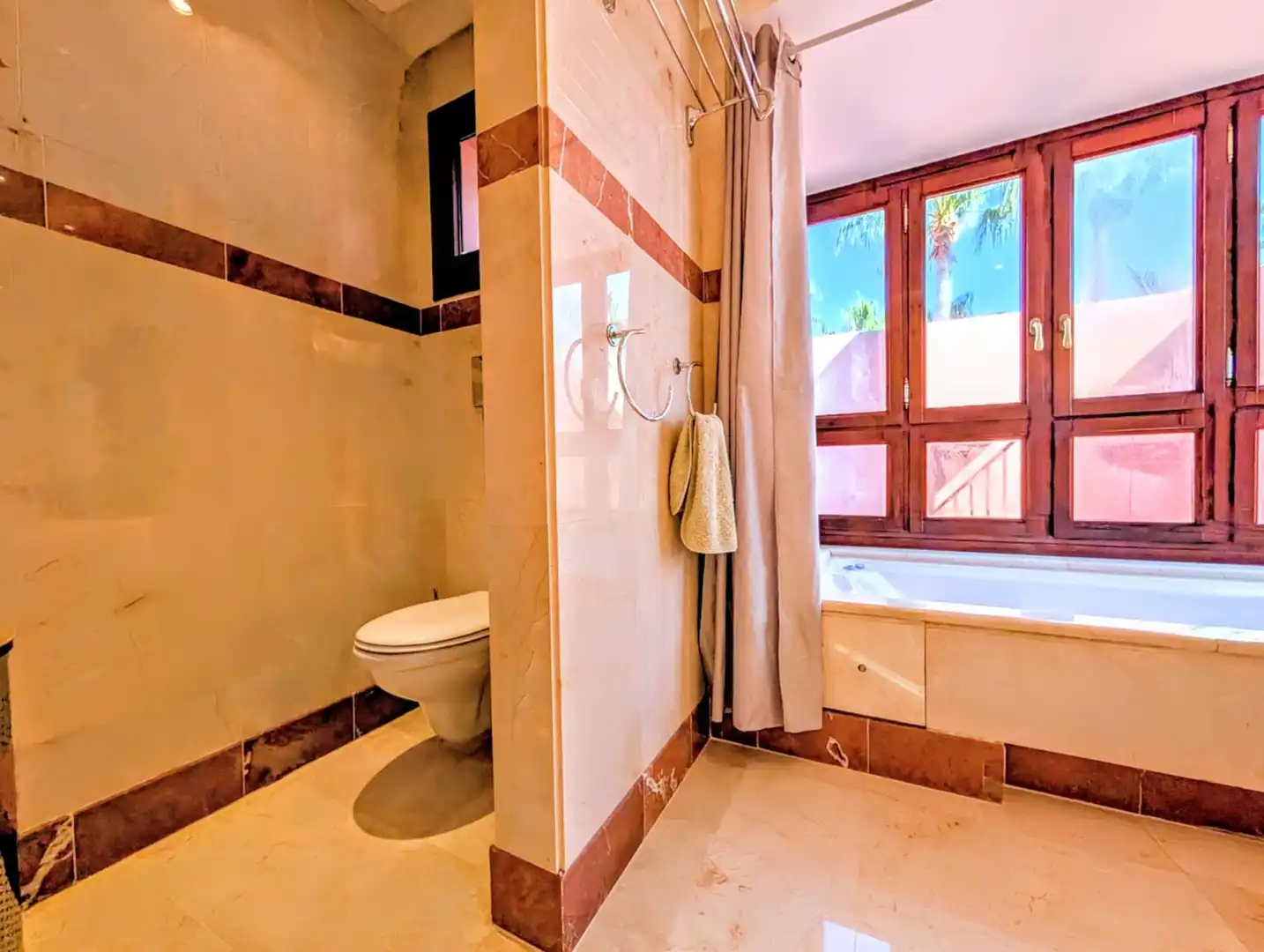 Baño de Ático en venta en Estepona con Aire acondicionado, Calefacción y Terraza