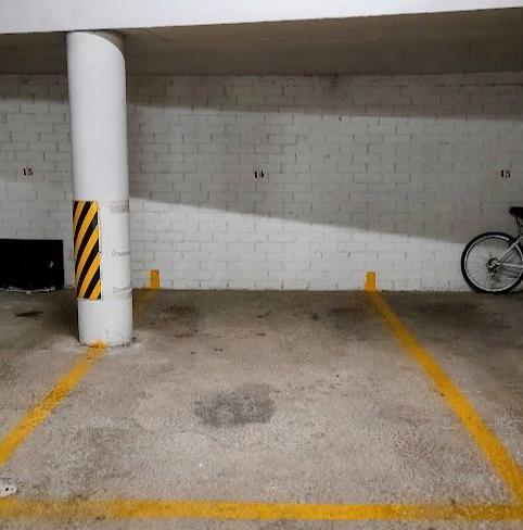 Foto 2 de Garatge de lloguer a Carrer D'albagés, 1, La Bordeta, Lleida