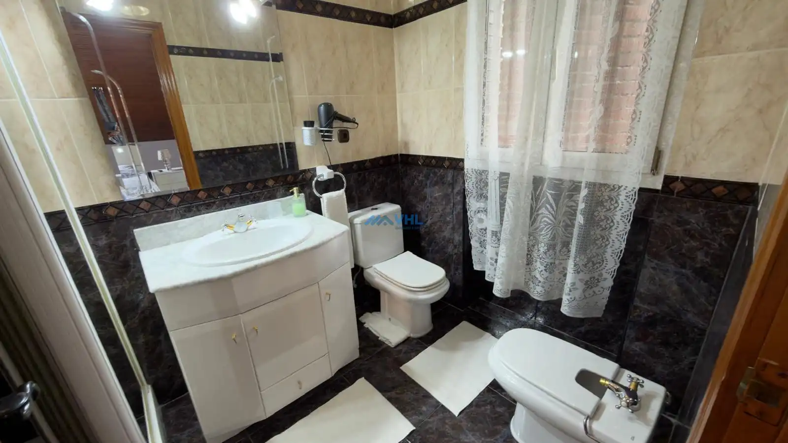 Casa amb jardí en venda a Barrio Sámano 86D, imagen 60