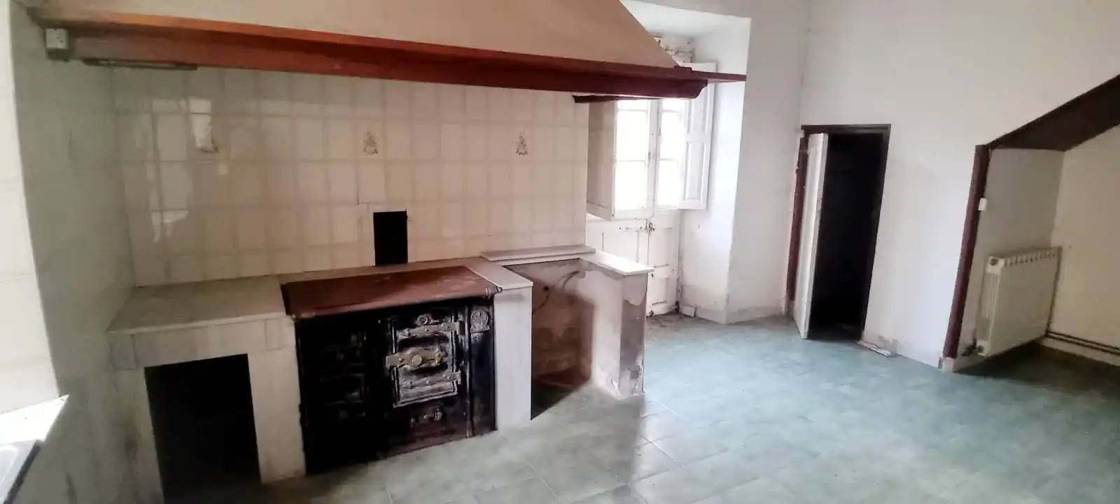Cocina de Finca rústica en venta en Castropol con Jardín privado, Trastero y Balcón