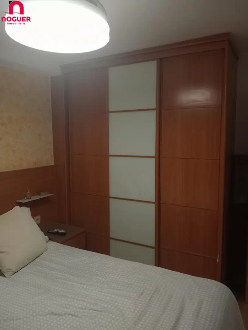 Bedroom of Flat for sale in Córdoba  with Air Conditioner