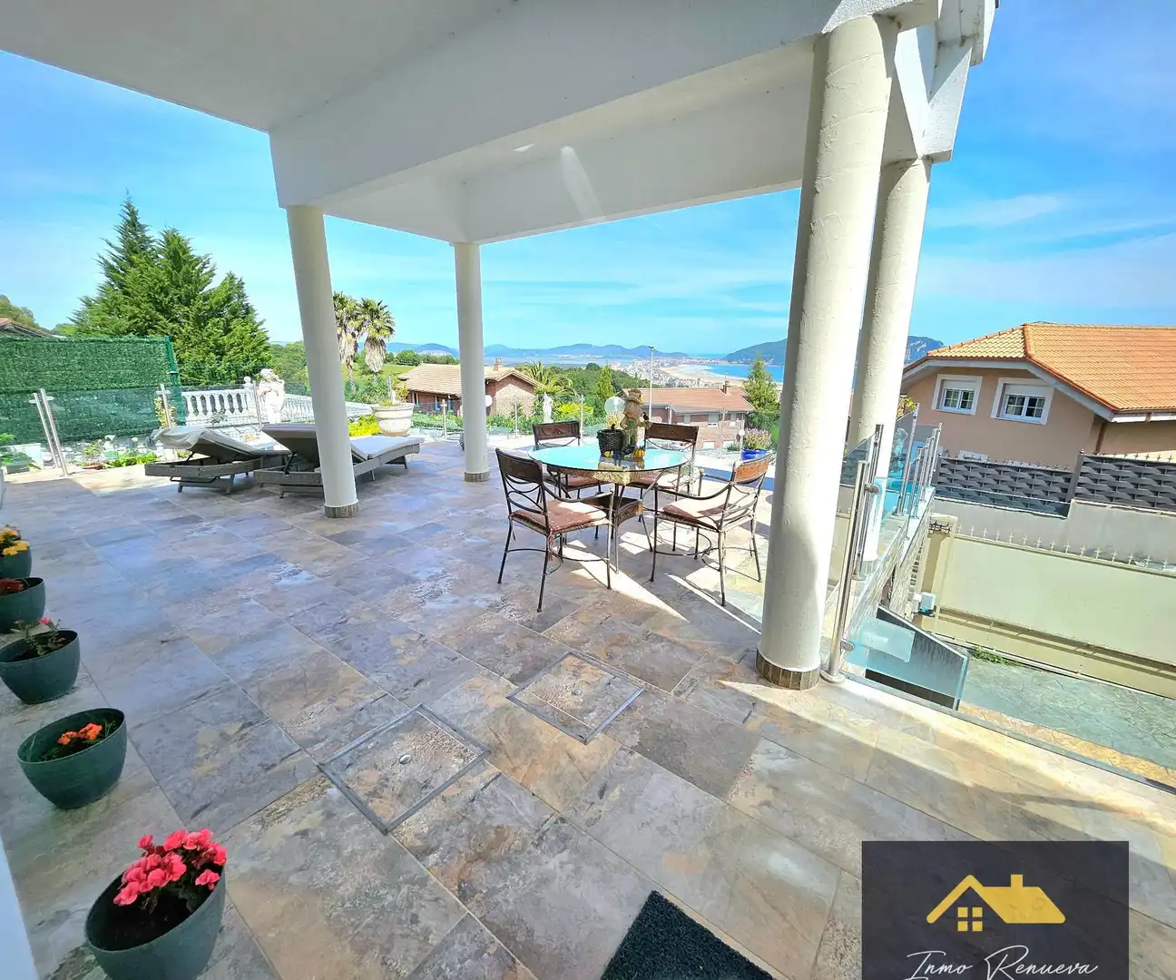 Terraza de Casa o chalet en venta en Limpias, Cantabria