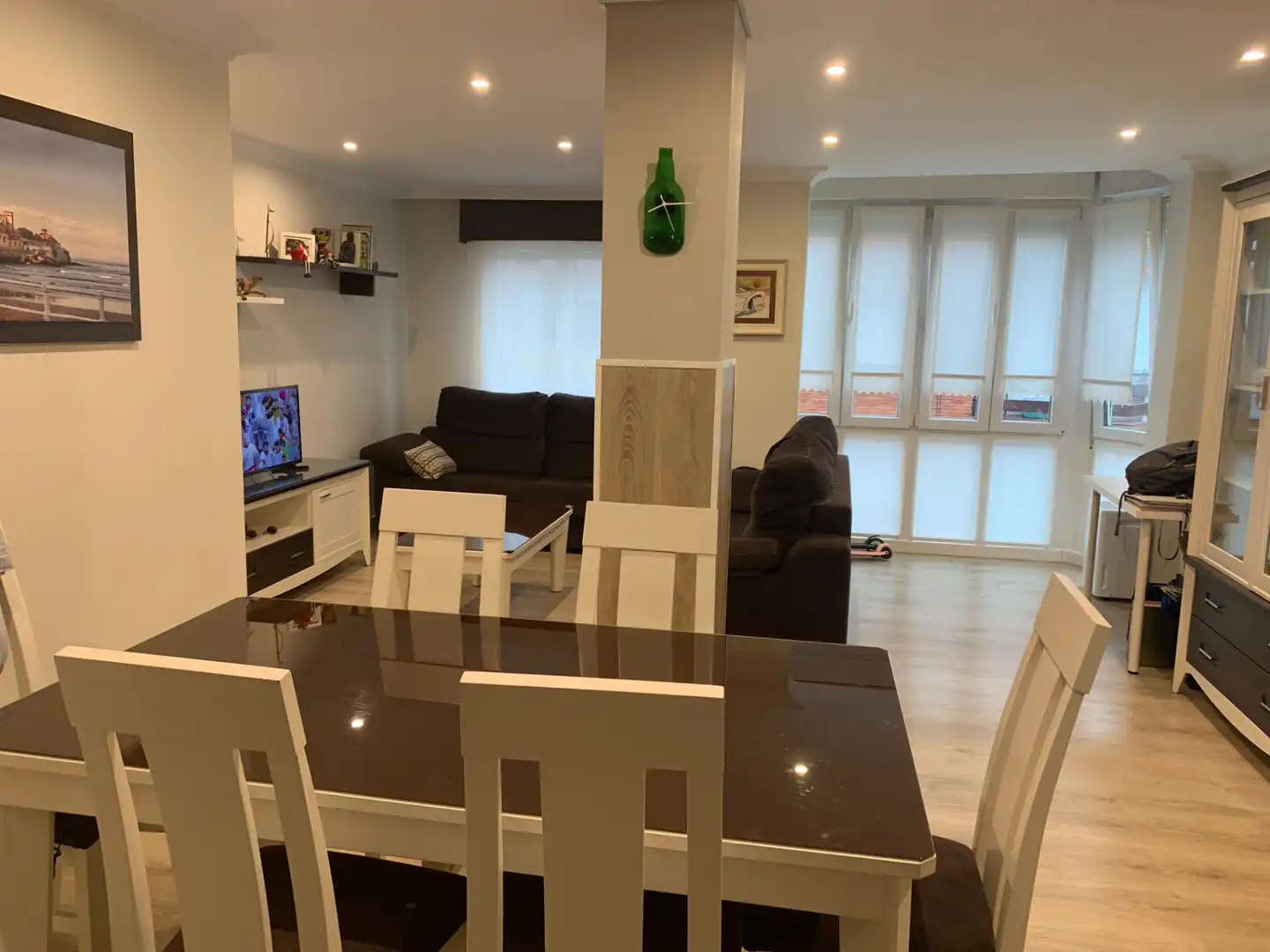 Wohnzimmer von Wohnung zur Miete in Gijón  mit Heizung, Parkett und Möbliert