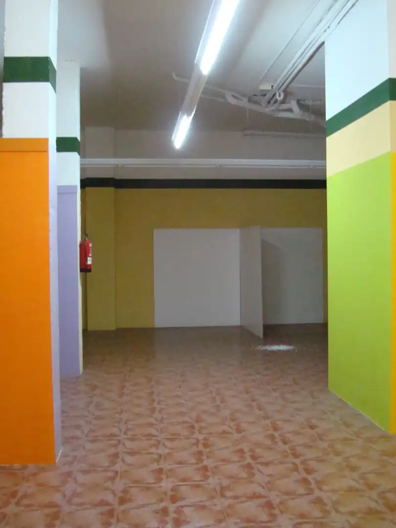 Local de alquiler en  Logroño
