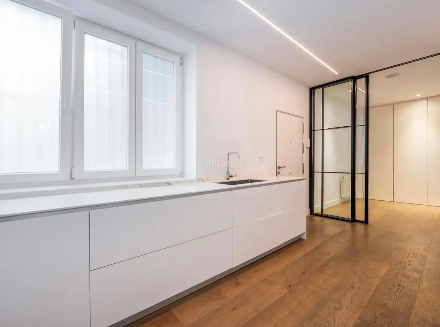Küche von Wohnung zum Verkauf in Barcelona mit Terrasse und Gemeinschaftspool