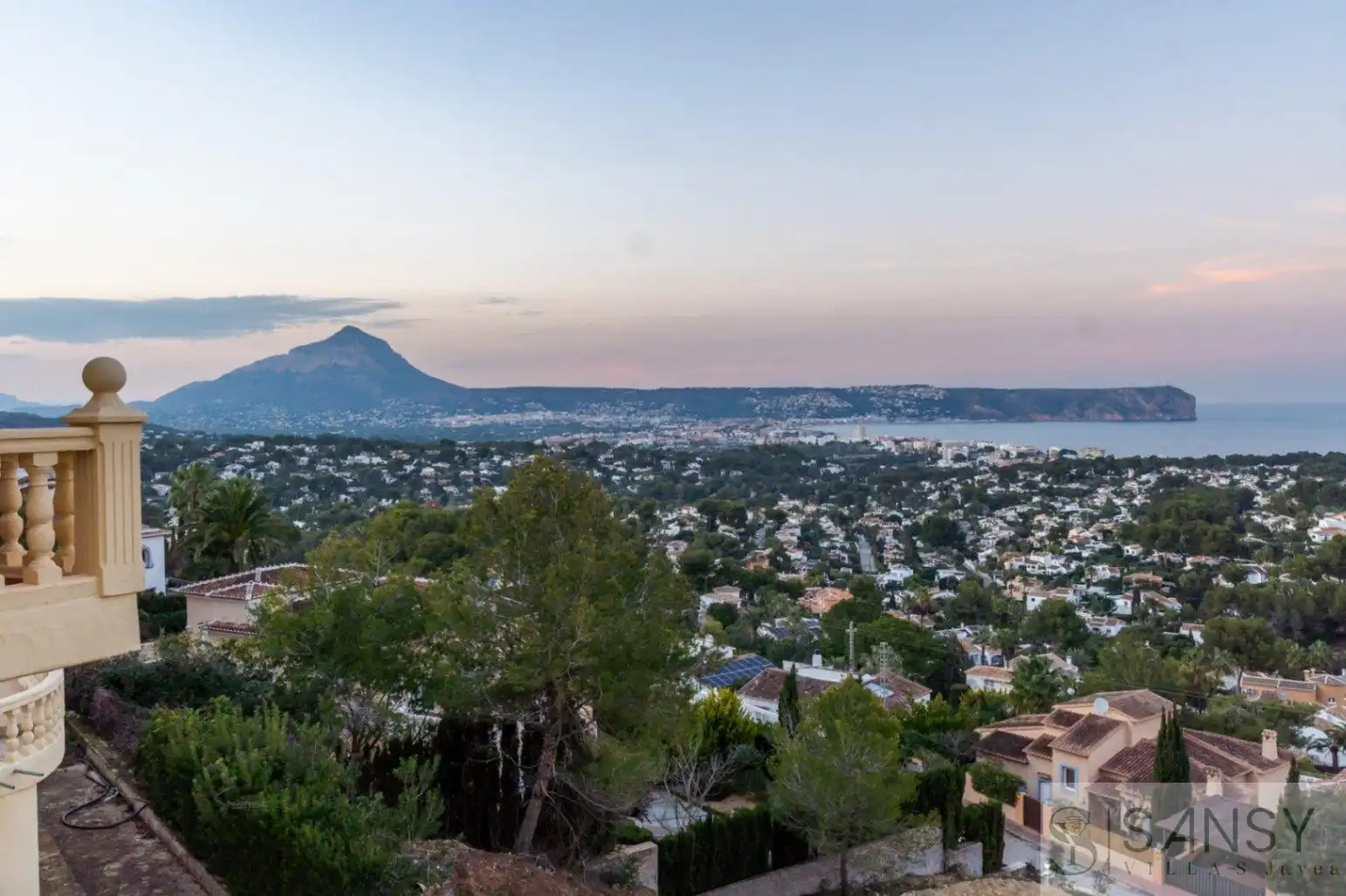 Exterior view of Houses for sale in Jávea / Xàbia  with Heating, Terrace and Storage room