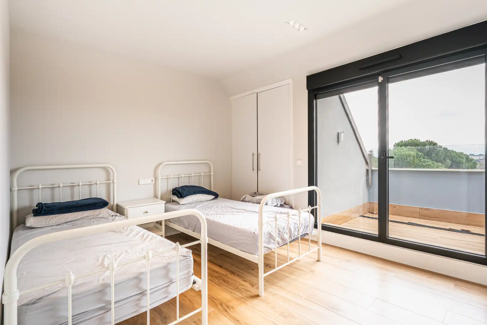 Habitación de Ático en venta en Las Rozas de Madrid con Aire acondicionado, Calefacción y Jardín privado