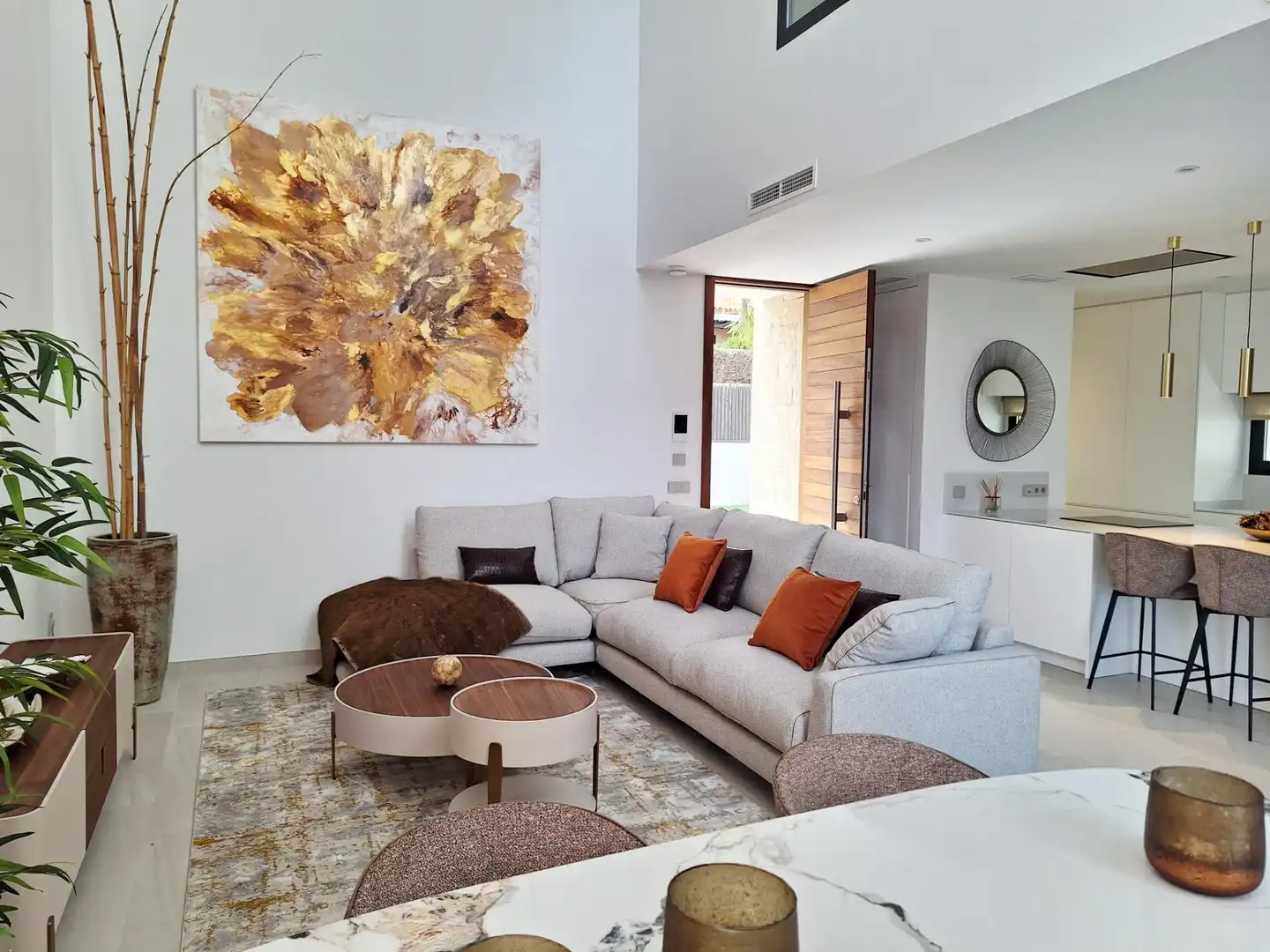 Chalet con piscina en venta en Golf Bahía, imagen 4