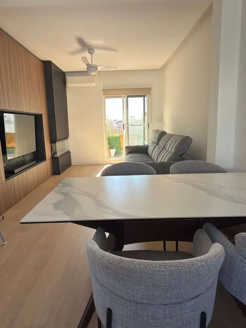 Sala de estar de Apartamento para compartir en Valencia con Aire acondicionado, Calefacción y Terraza