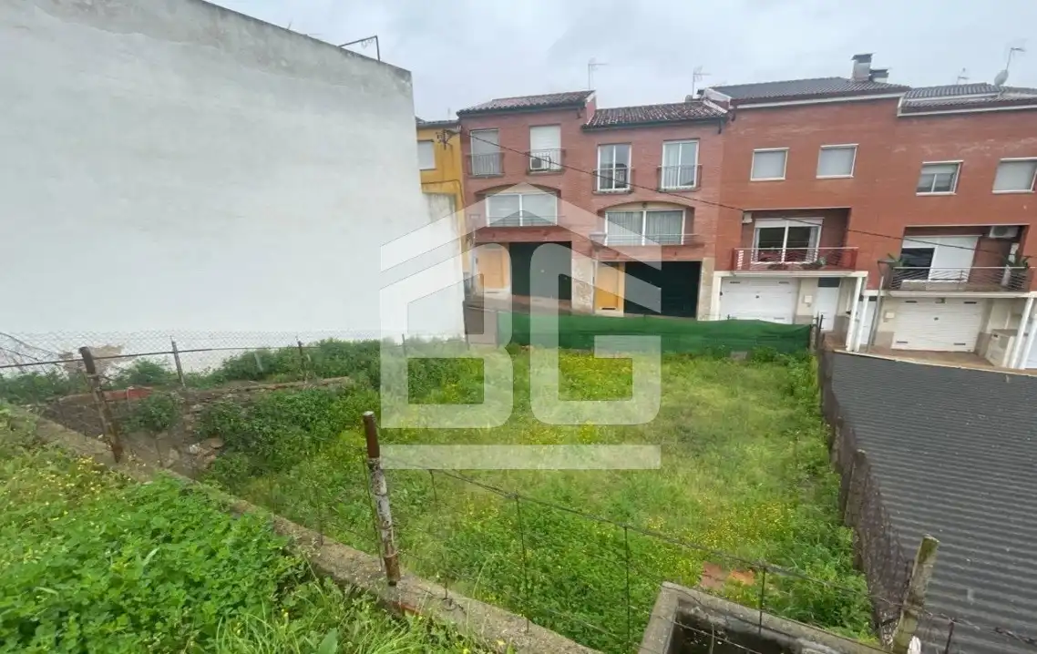 Terreno residencial en venta en Passatge Nebot Xic 31
