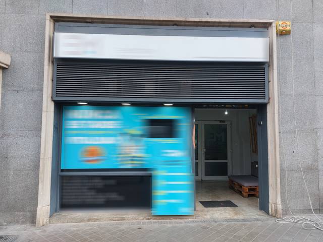 Local comercial en Venta en Calle del Doctor Gómez Ulla en Guindalera