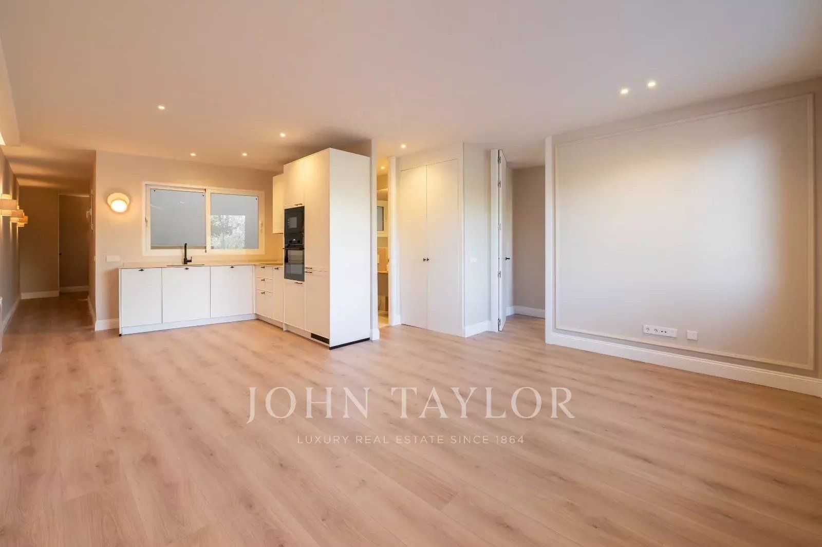 Sala d'estar de Pis en venda en  Madrid Capital amb Aire condicionat i Calefacció