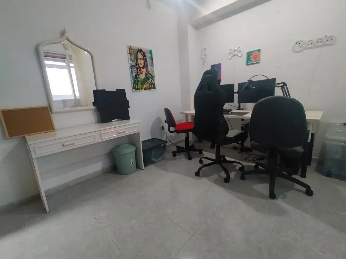 Piso en venta en La Línea de la Concepción con Terraza