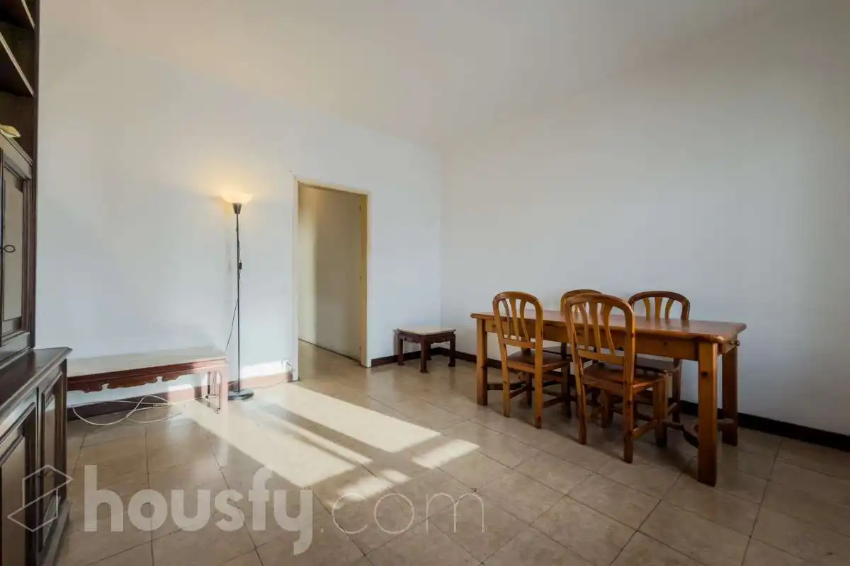 Piso con ascensor en venta en Carrer d'Enric Granados ., imagen 3