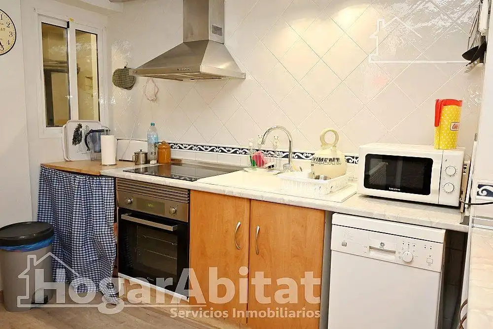 Kitchen of Flat for sale in Ciutat Vella 