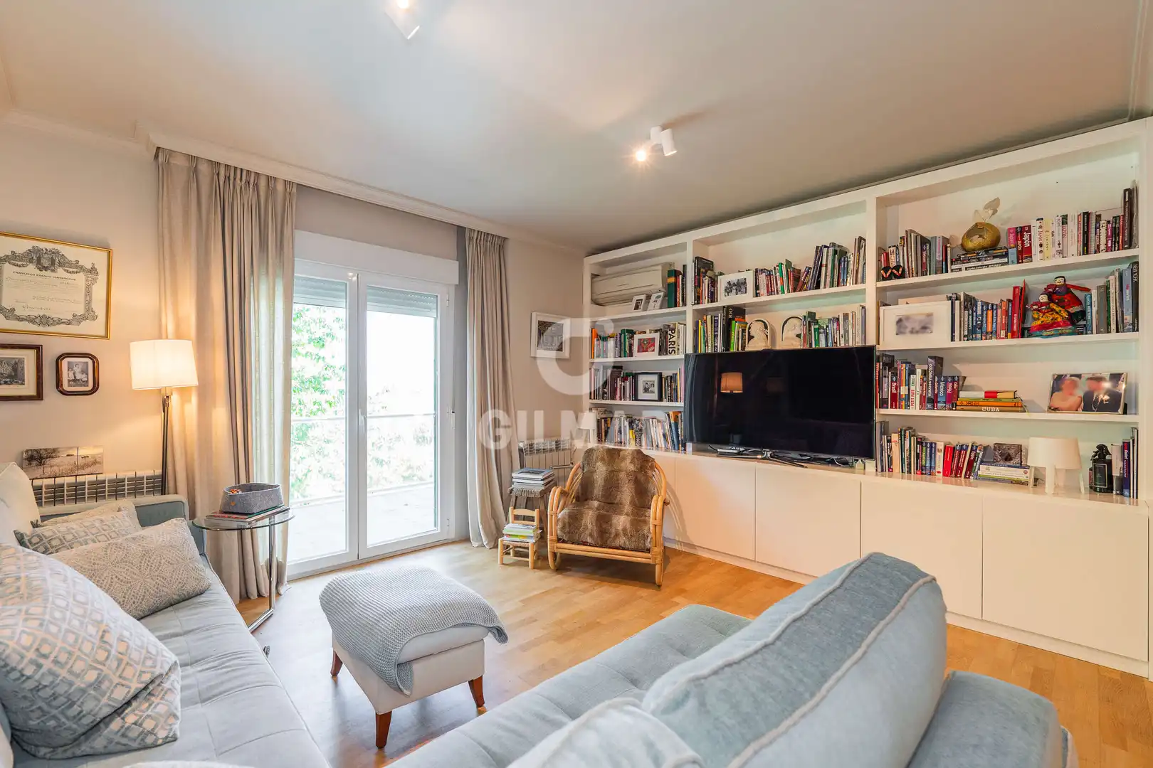 Exterior view of Houses for sale in Pozuelo de Alarcón  with Heating, Private garden and Swimming Pool