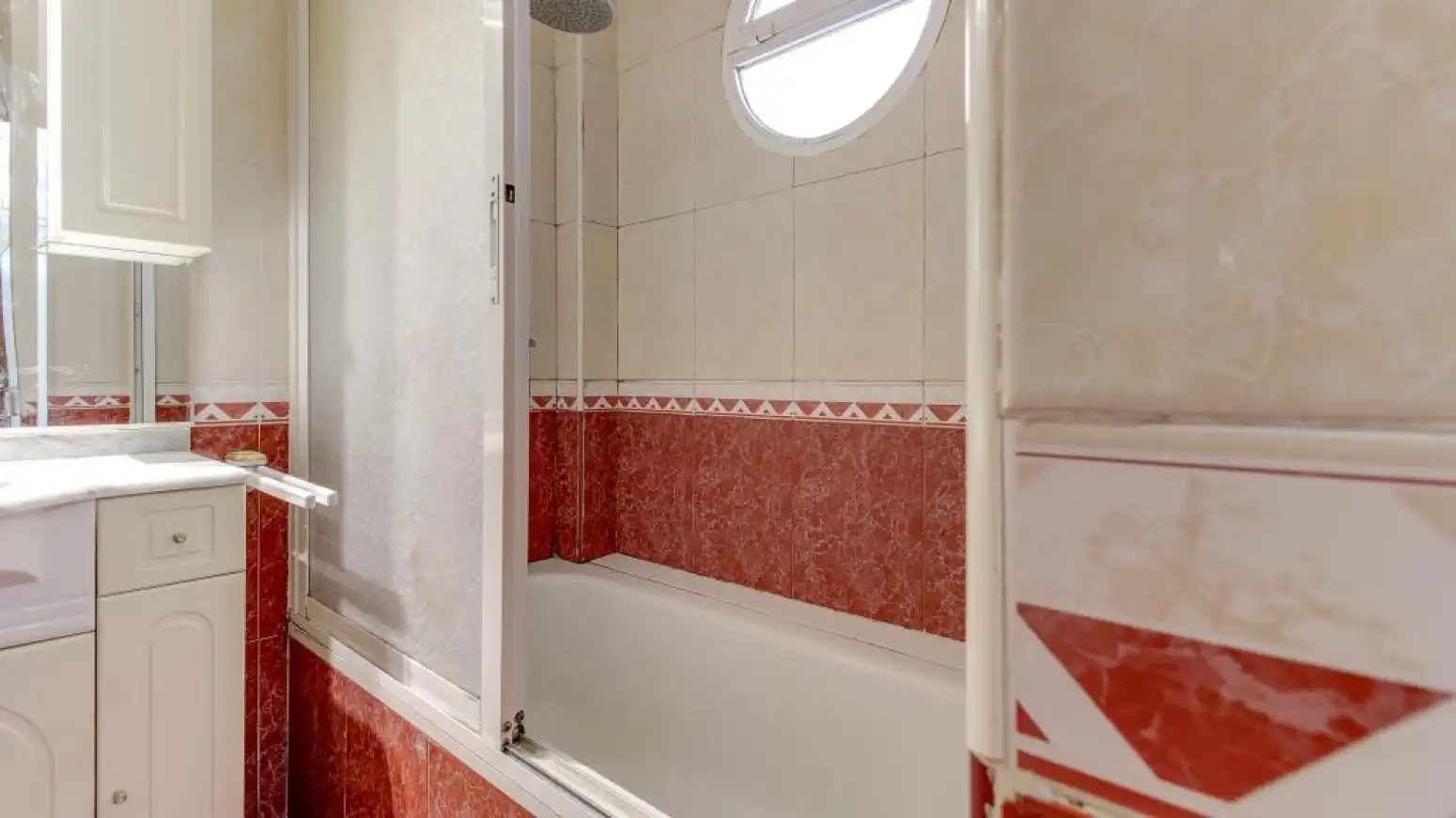 Baño de Casa o chalet en venta en Cabrerizos con Calefacción, Jardín privado y Parquet