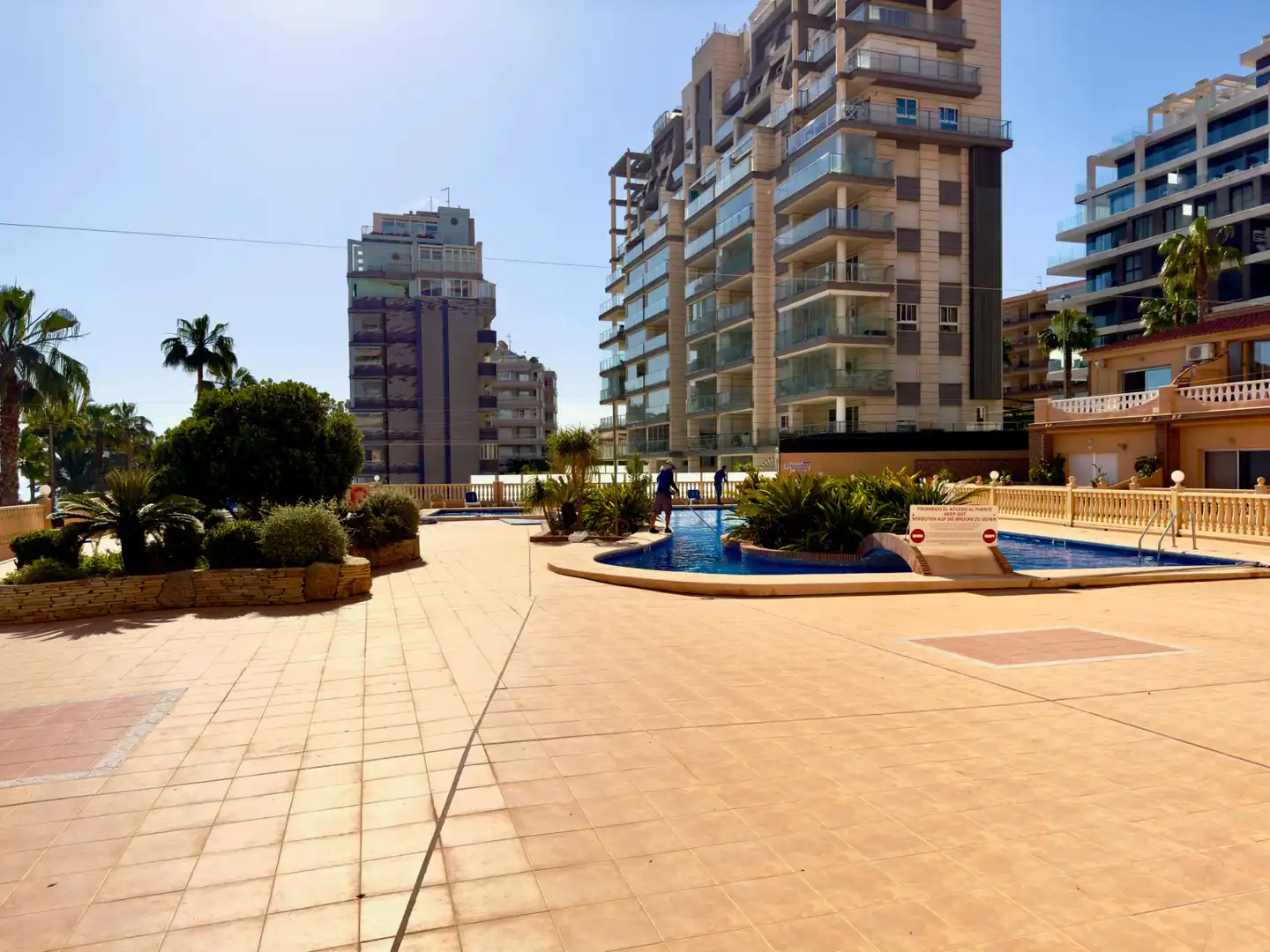 Vista exterior de Apartamento en venta en Calpe / Calp con Terraza, Amueblado y Horno