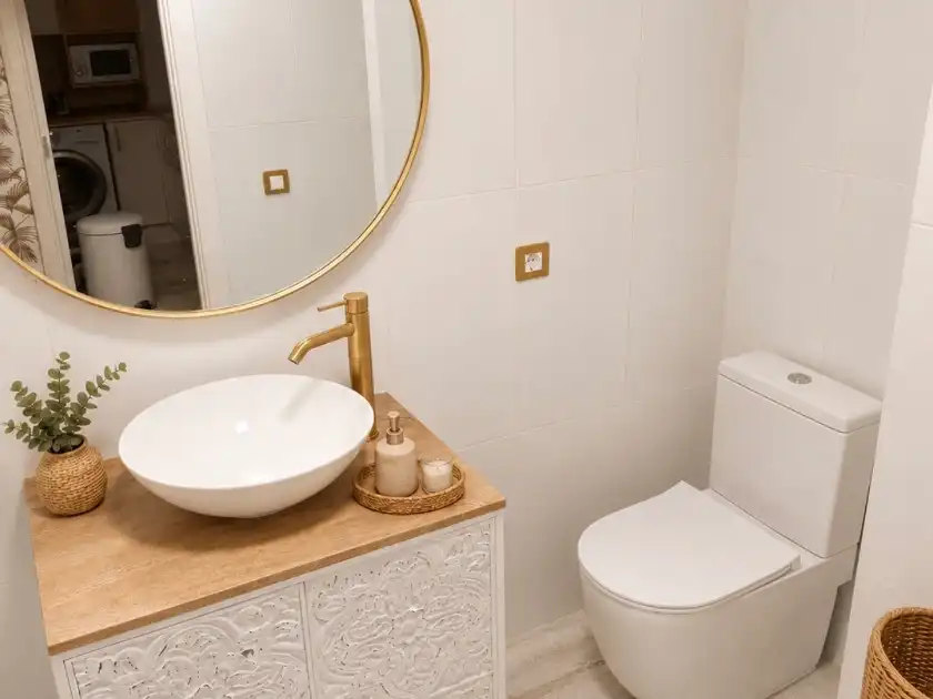Bathroom of Flat for sale in Benicasim / Benicàssim  with Air Conditioner, Terrace and Swimming Pool