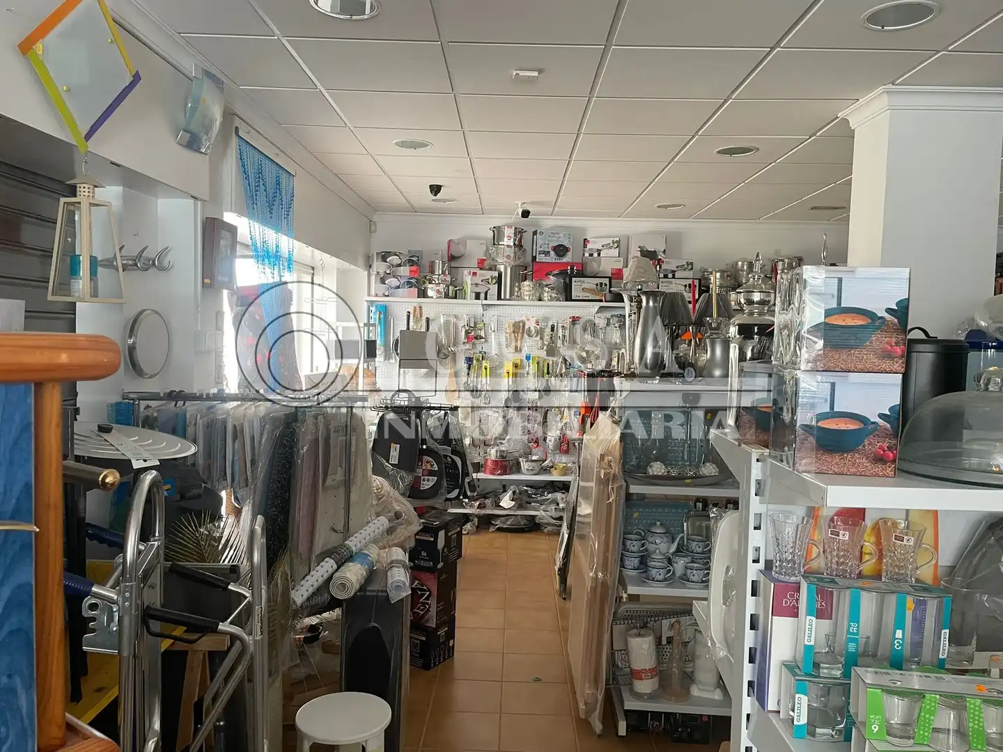 Local de alquiler en Torrox