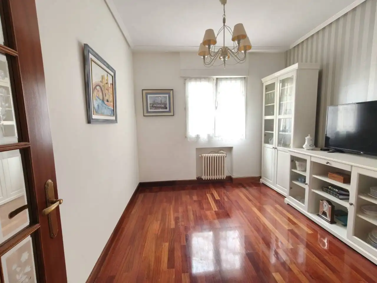 Comedor de Piso en venta en Bilbao  con Calefacción