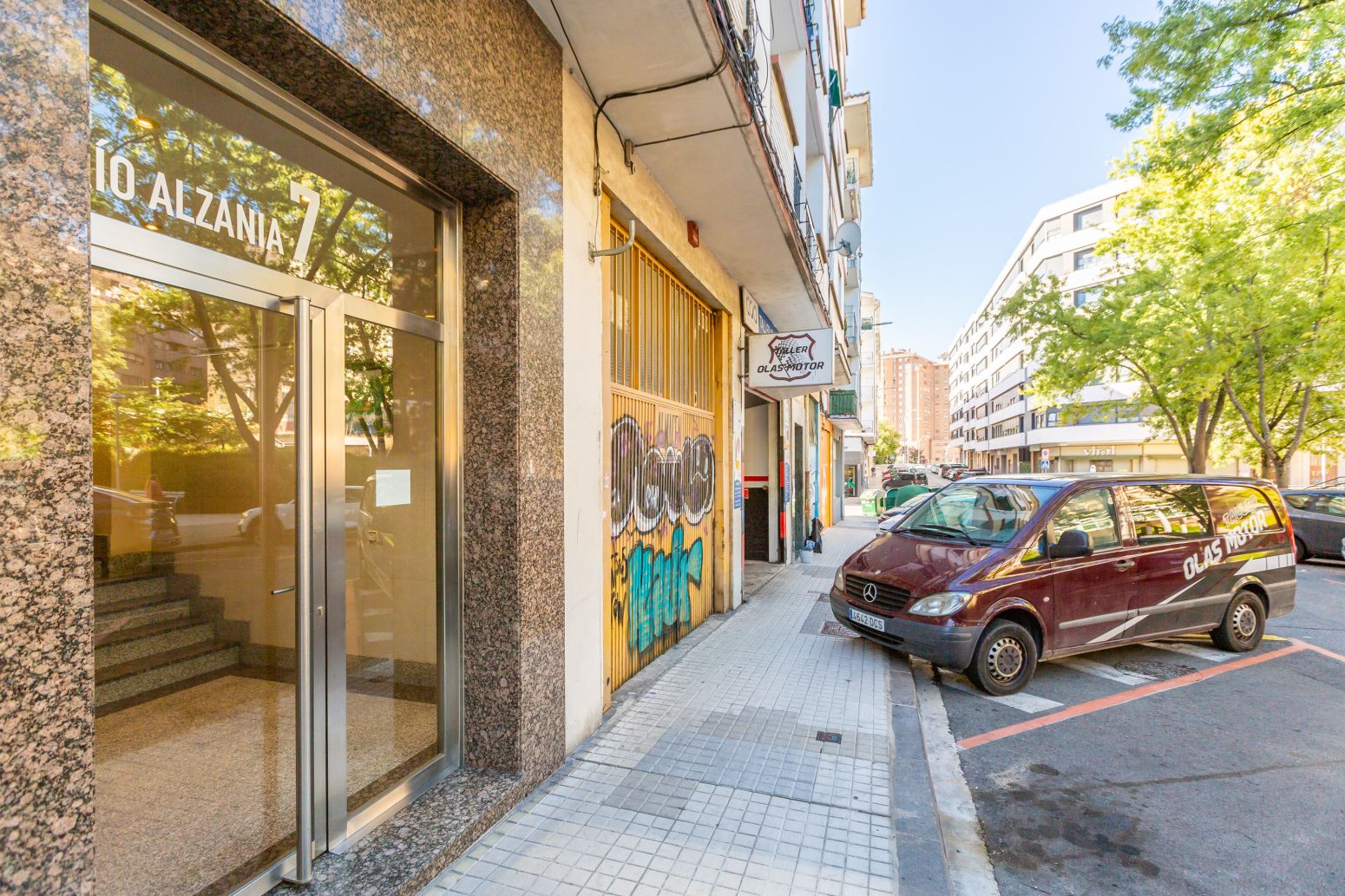 Exterior view of Flat for sale in  Pamplona / Iruña  with Heating, Parquet flooring and Terrace