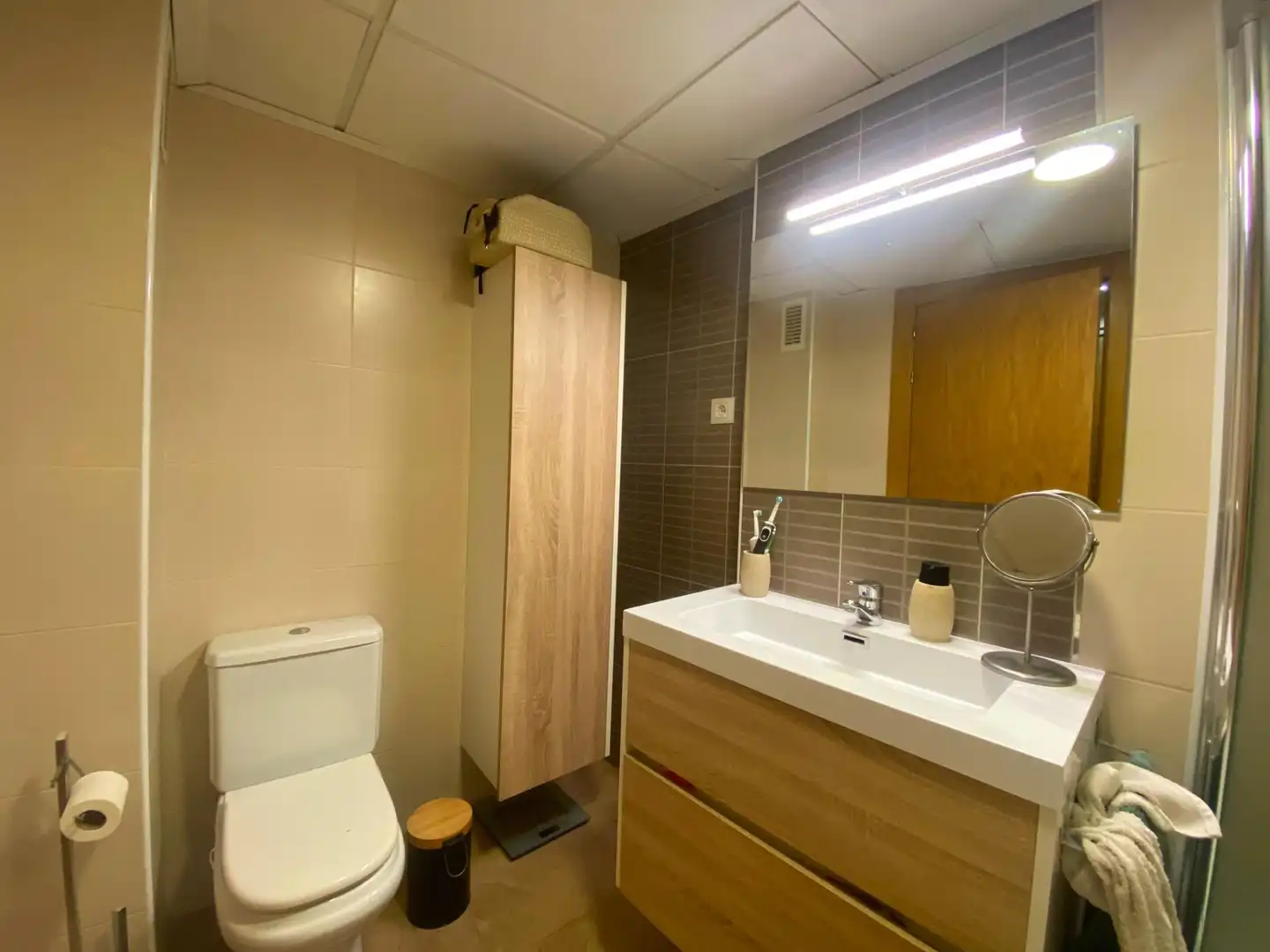 Badezimmer von Dachboden zum Verkauf in Lorca mit Klimaanlage, Heizung und Terrasse
