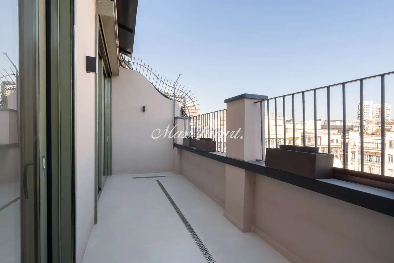 Attic for rent in N/A, Dreta de l'Eixample