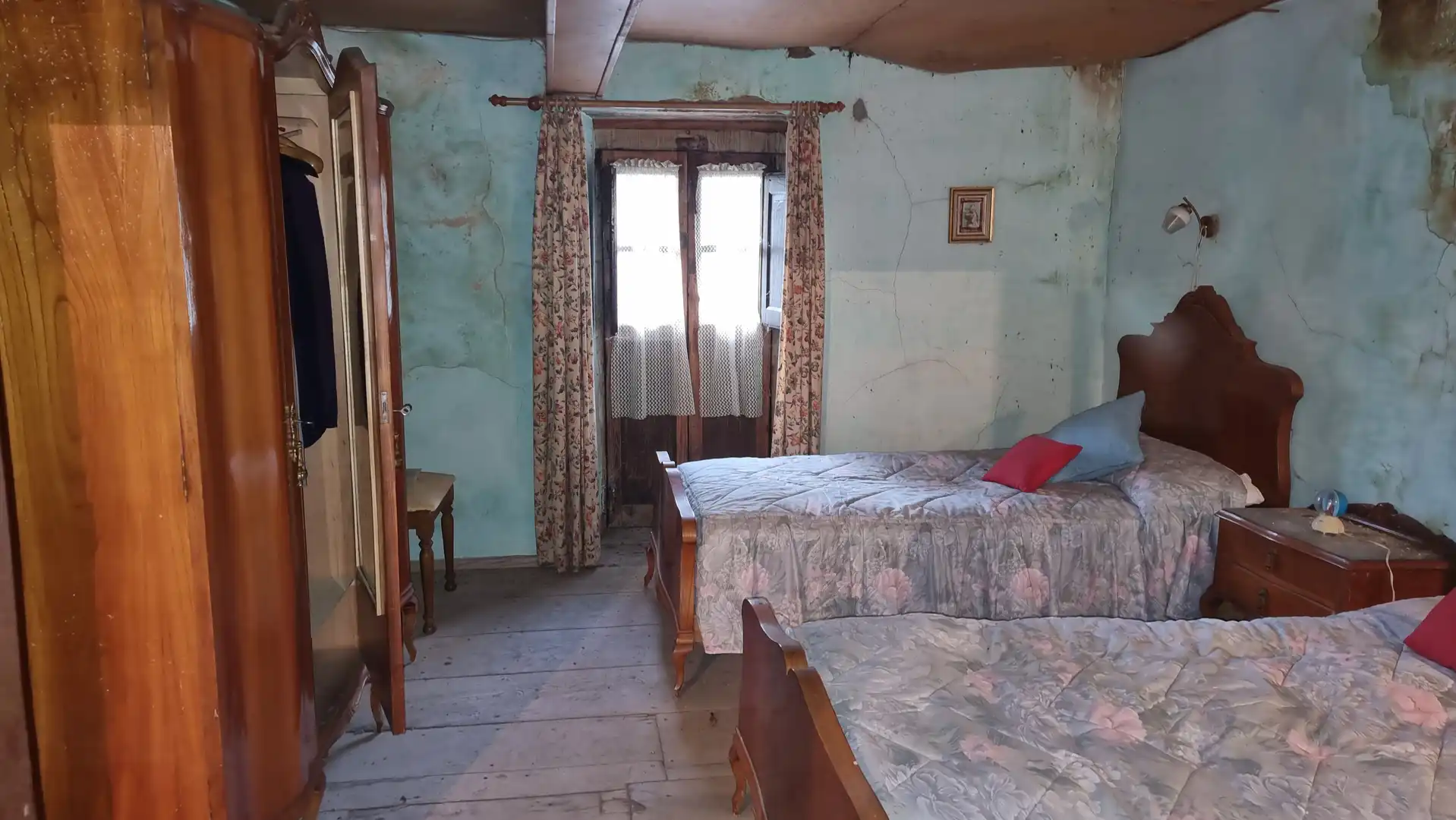 Habitación de Casa adosada en venta en Amieva con Calefacción, Jardín privado y Terraza