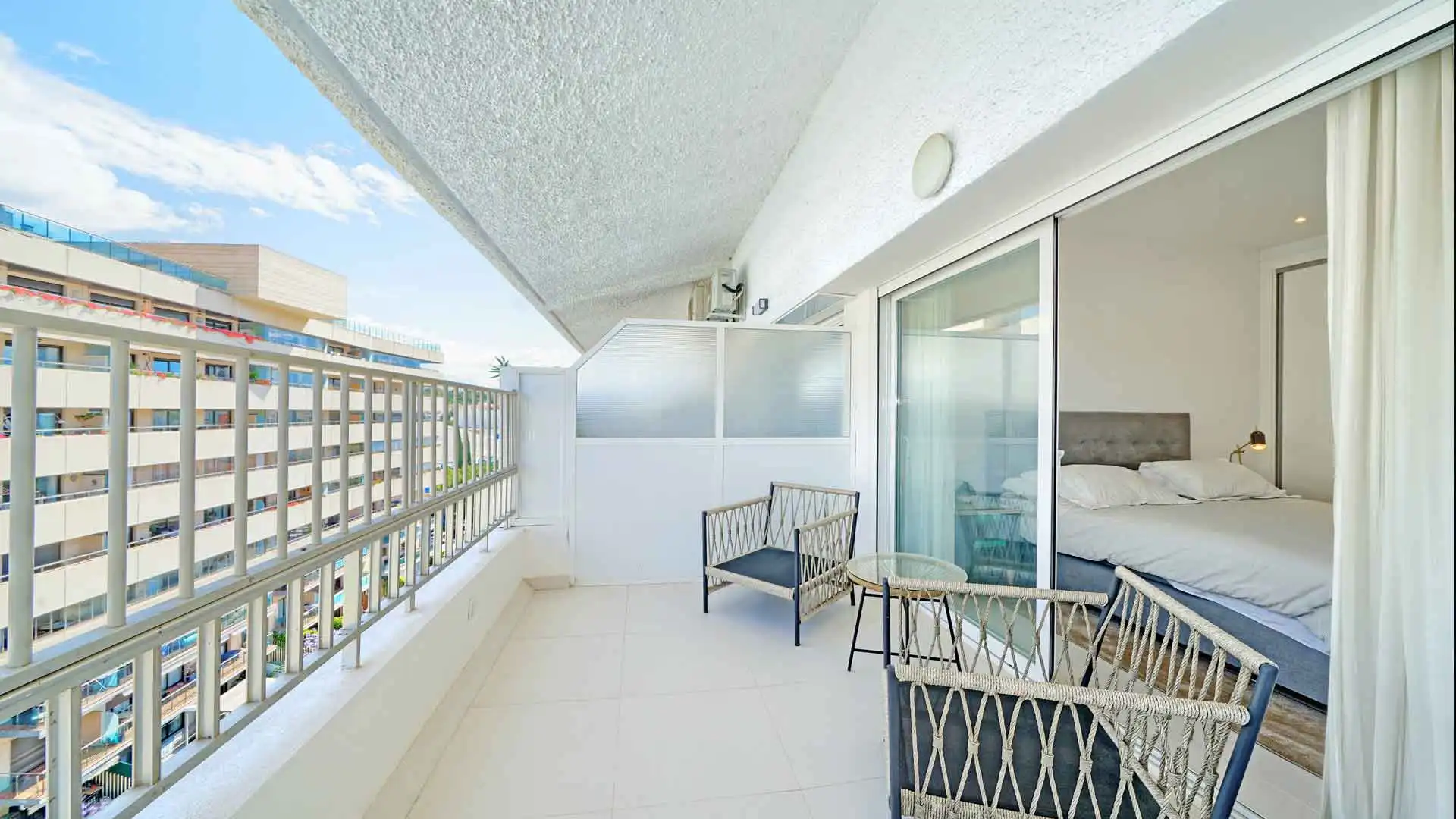 Terraza de Ático en venta en Marbella con Aire acondicionado, Terraza y Piscina