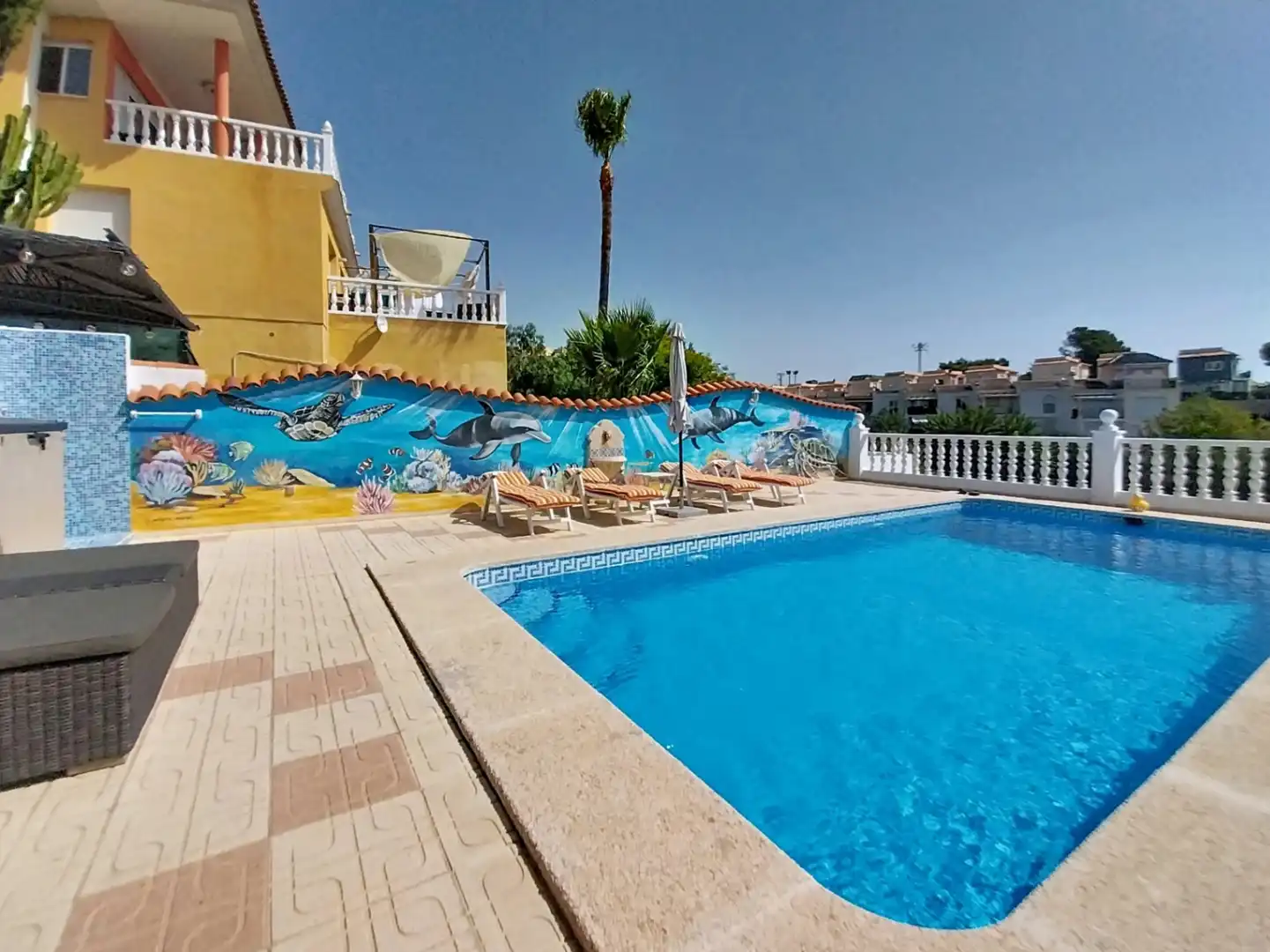 Piscina de Casa o xalet en venda en La Nucia amb Aire condicionat, Jardí privat i Terrassa