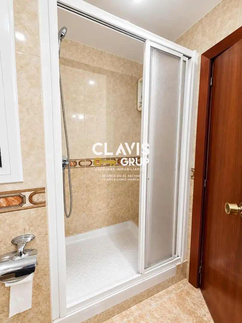 Piso en venta en Nou Barris, imagen 7