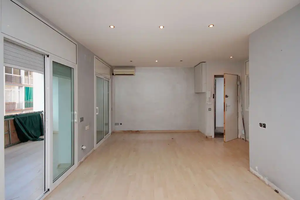 Piso en venta en Castelldefels con Piscina