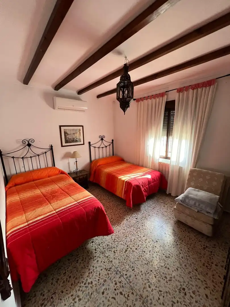 Habitación de Casa o chalet de alquiler en Baena con Aire acondicionado, Jardín privado y Terraza