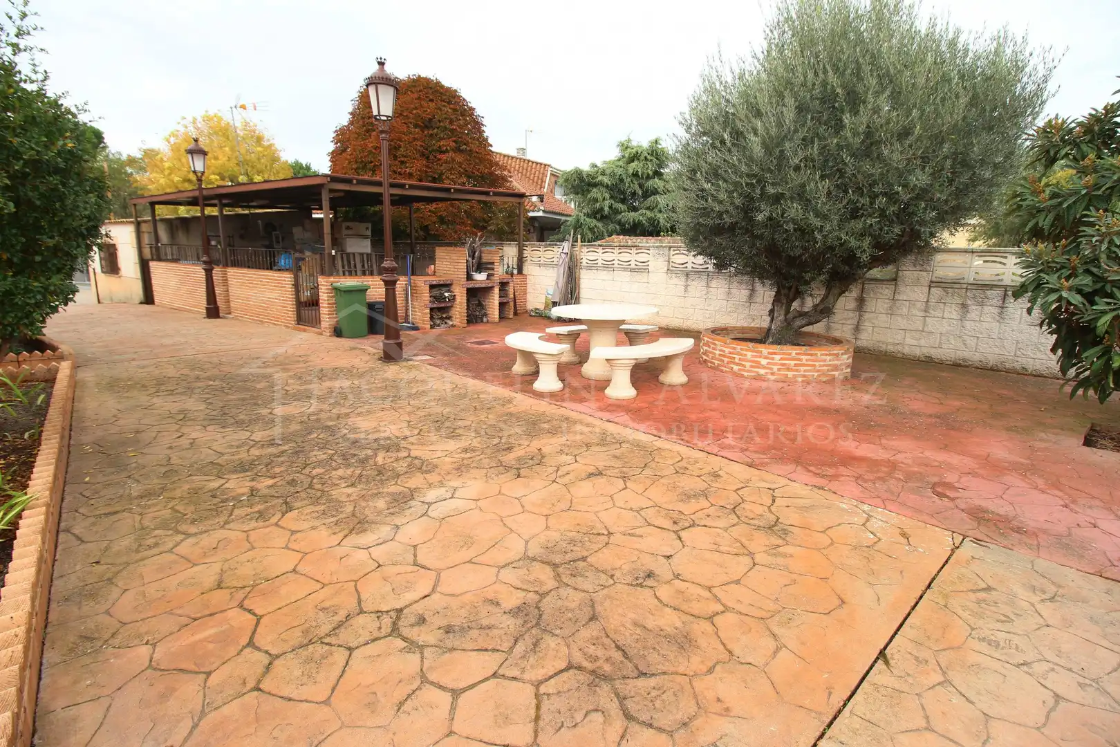Jardí de Casa o xalet en venda en Yeles amb Calefacció, Jardí privat i Piscina
