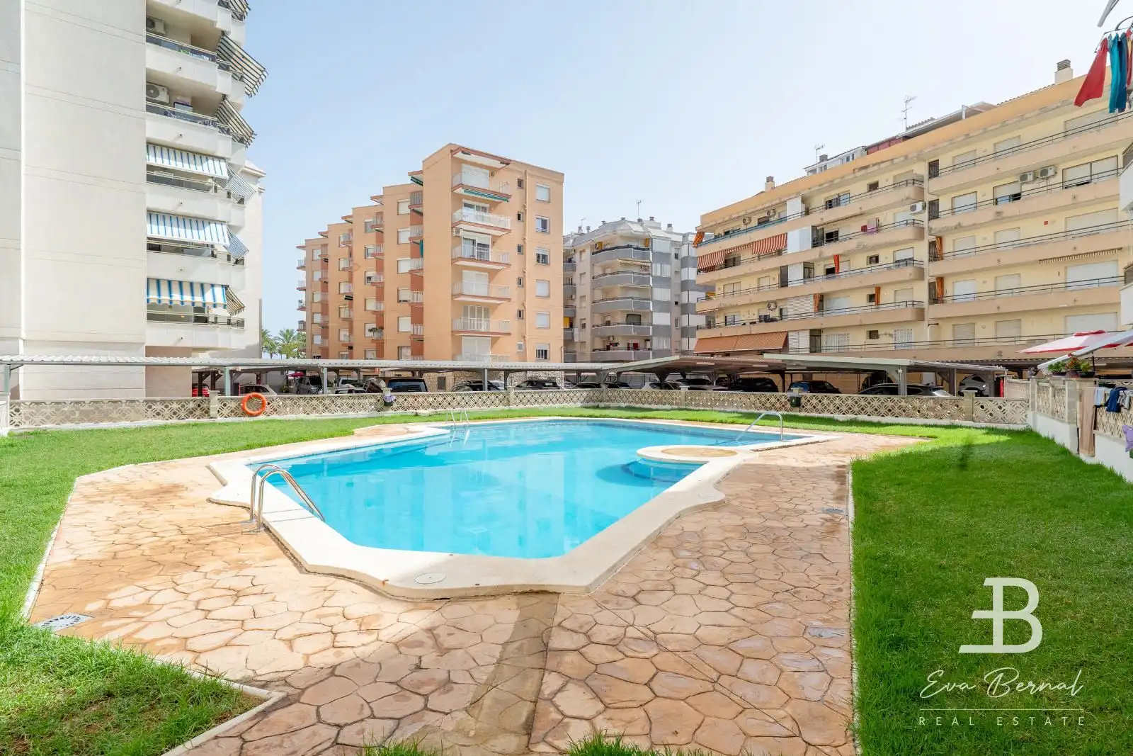Schwimmbecken von Wohnung zum Verkauf in Vila-seca mit Klimaanlage, Heizung und Privatgarten