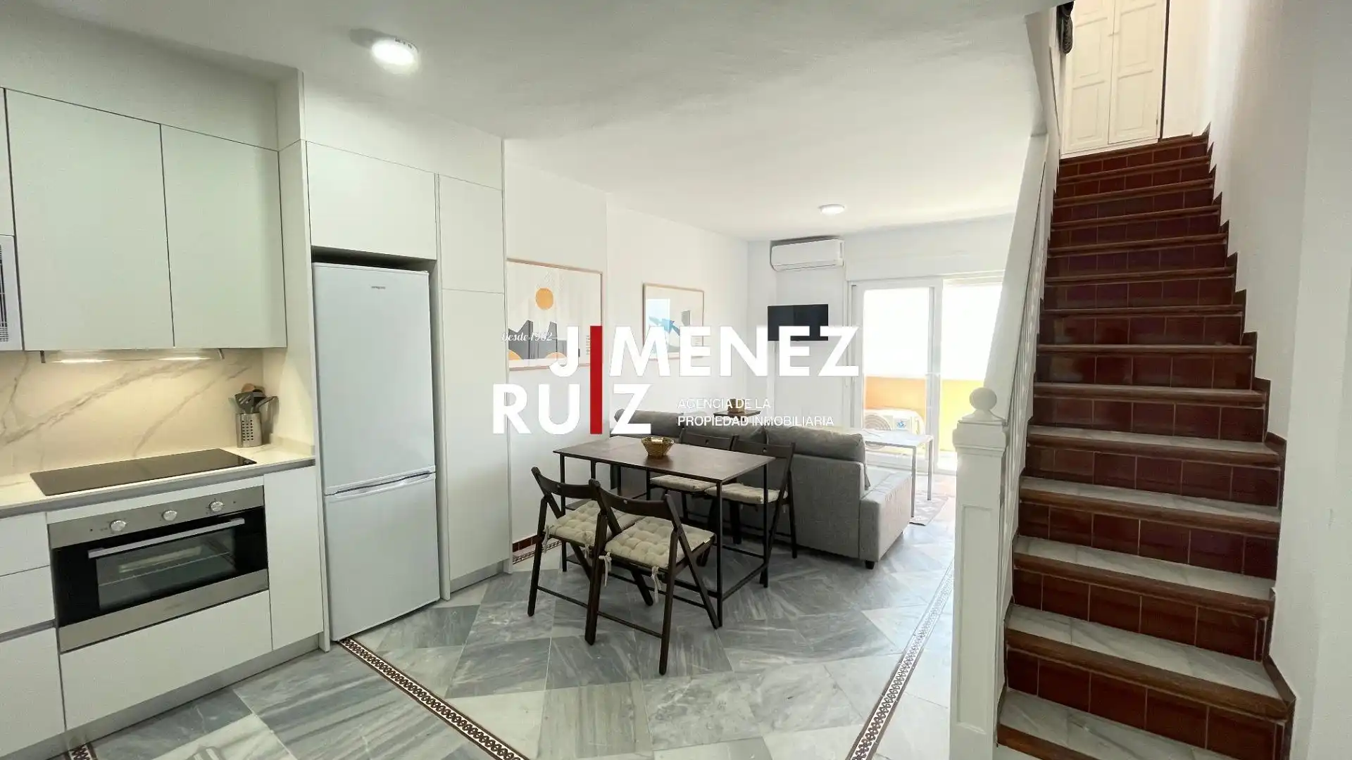 Wohnzimmer von Wohnung zur Miete in El Puerto de Santa María mit Klimaanlage, Terrasse und Balkon